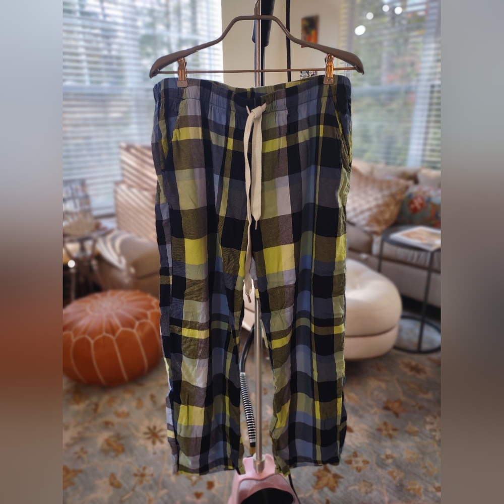 NWOT Aerie Flannel Plaid PJ Bottoms - Large